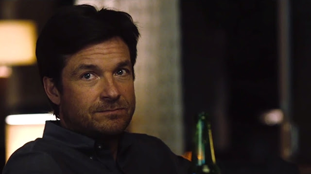 Jason Bateman plays a nice guy, as usual. Doesn't he?