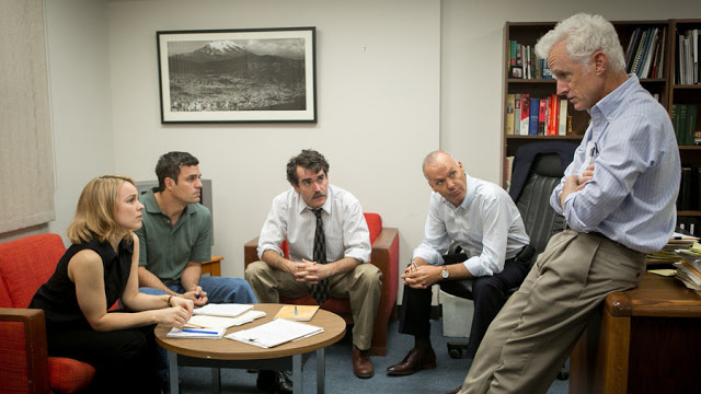 Rachel McAdams, Mark Ruffalo, Brian d'Arcy James, Michael Keaton, and John Slattery get to work in "Spotlight"