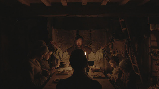 Ralph Ineson leads his family in prayer