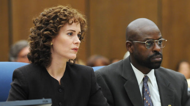 Sarah Paulson and Sterling K. Brown in "The People v. O.J. Simpson"