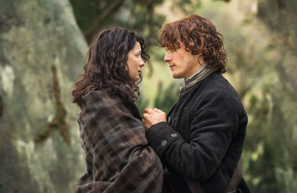 Caitriona Balfe and Sam Heughan in Outlander