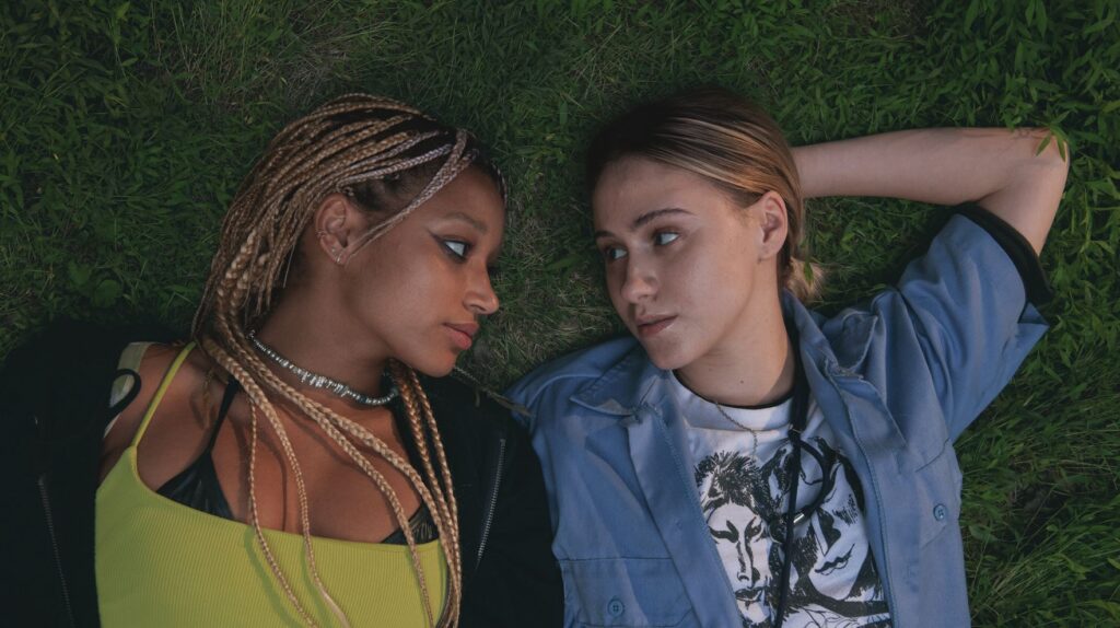 Amandla Stenberg and Maria Bakalova in Bodies Bodies Bodies