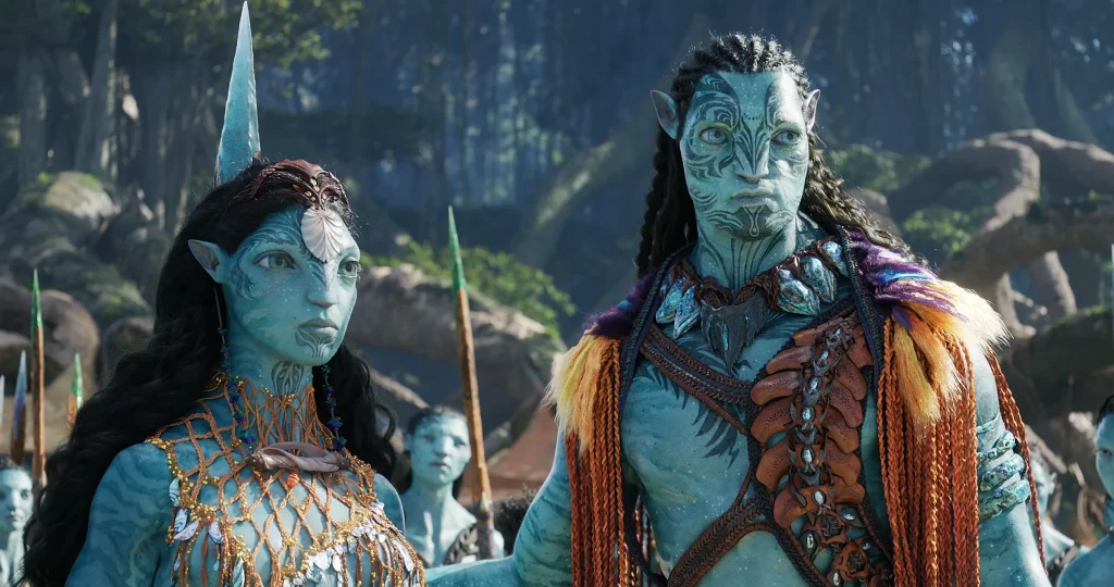 Kate Winslet and Cliff Curtis in Avatar: The Way of Water