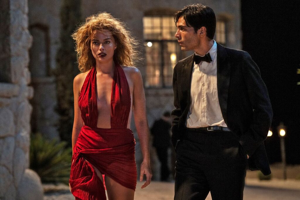 Margot Robbie and Diego Calva in Babylon