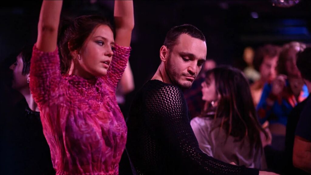 Adèle Exarchopoulos and Franz Rogowski in Passages