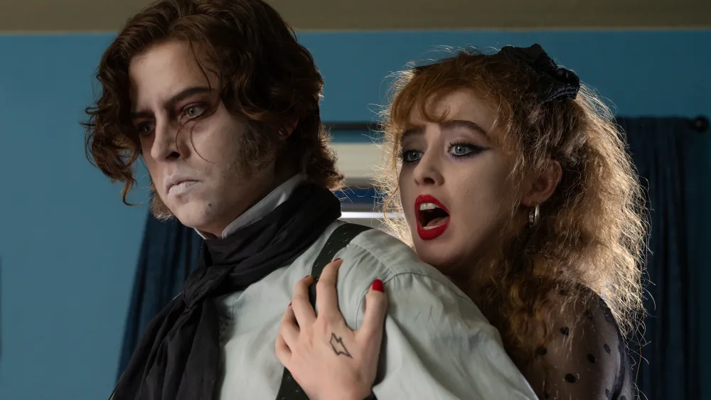 Cole Sprouse and Kathryn Newton in Lisa Frankenstein
