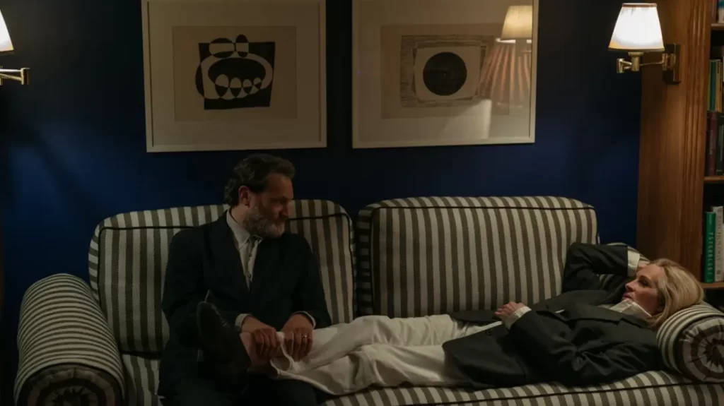 Michael Stuhlbarg and Julia Roberts in After the Hunt