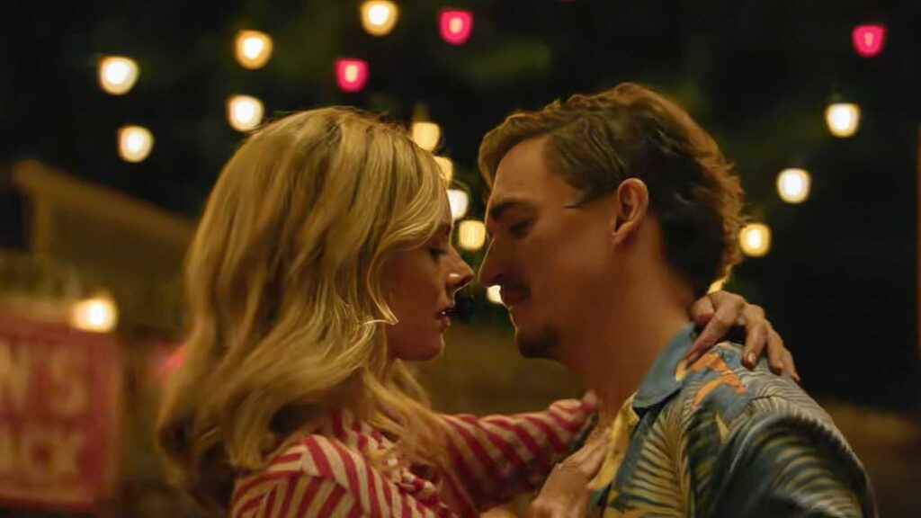 Samara Weaving and Kyle Gallner in Carolina Caroline