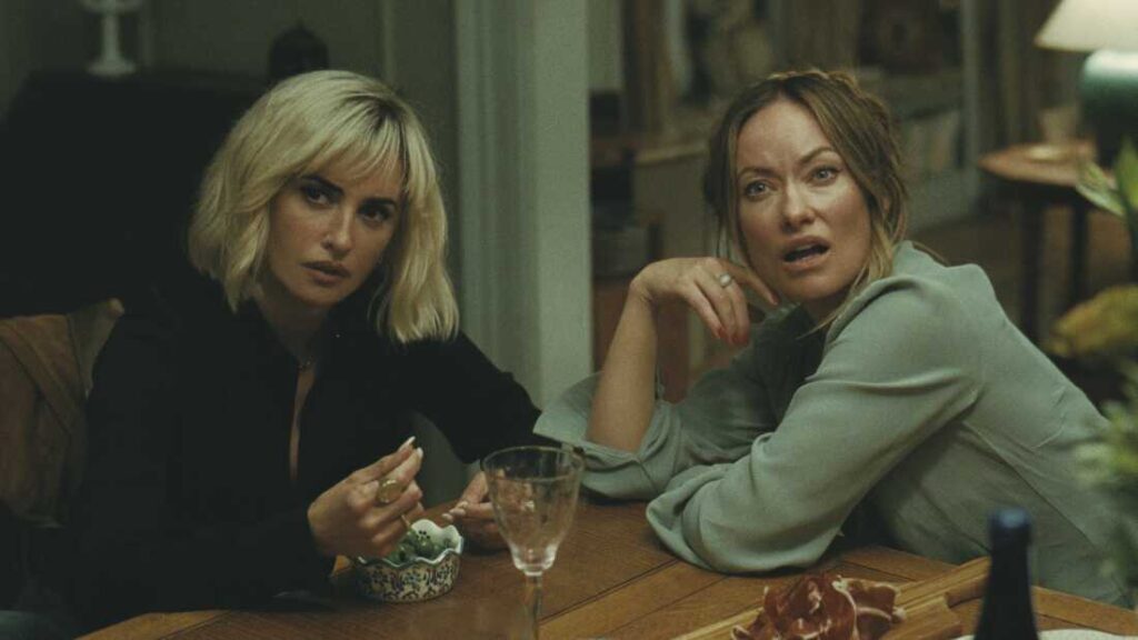 Pénelope Cruz and Olivia Wilde in The Invite