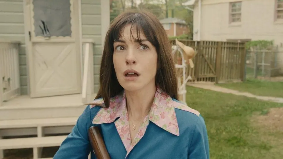 Anne Hathaway in The End of Oak Street